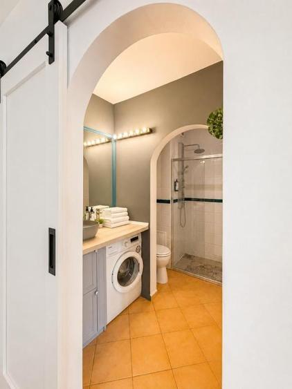 Apartament cu 2 camere semidecomandat în P-ța Unirii