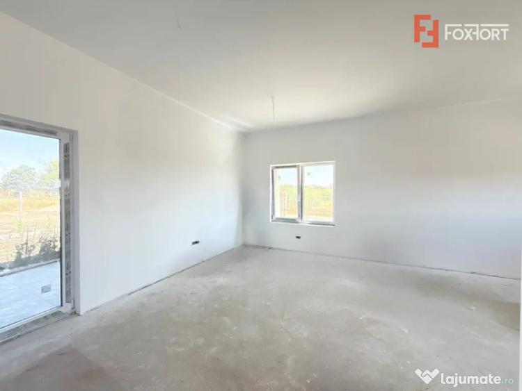 Casă cu 4 camere cu Teren 305 Mp în Săcălaz