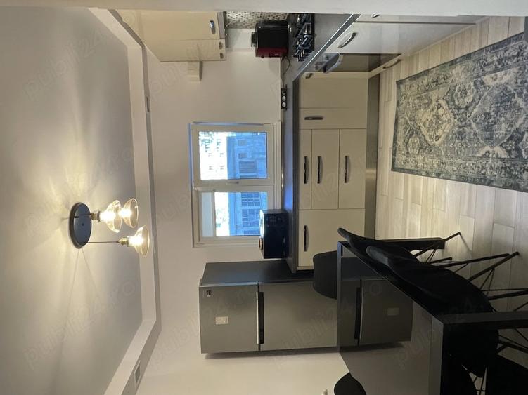 Apartament cu 3 camere decomandat în Sebastian