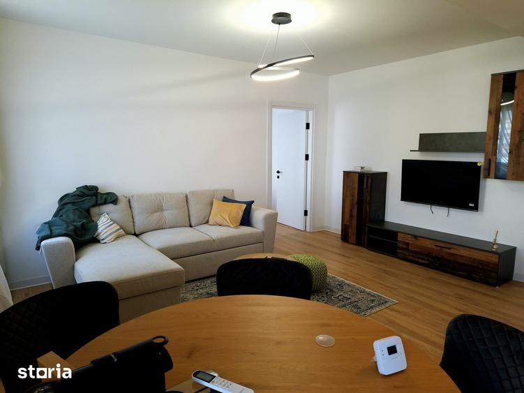 Apartament cu 2 camere semidecomandat în Ultracentral