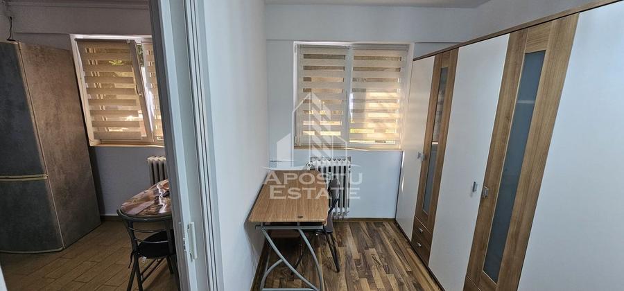 Apartament cu 2 camere nedecomandat, mobilat în Intim
