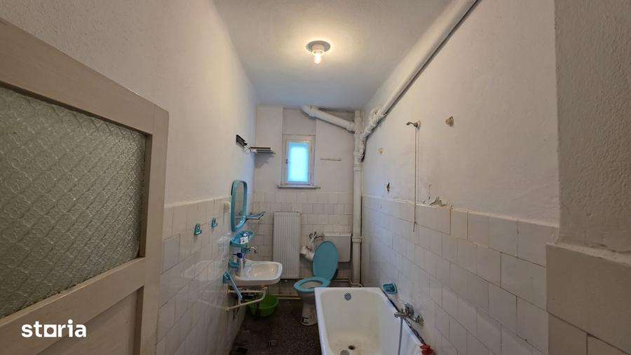 Apartament cu 4 camere în Sub Arini