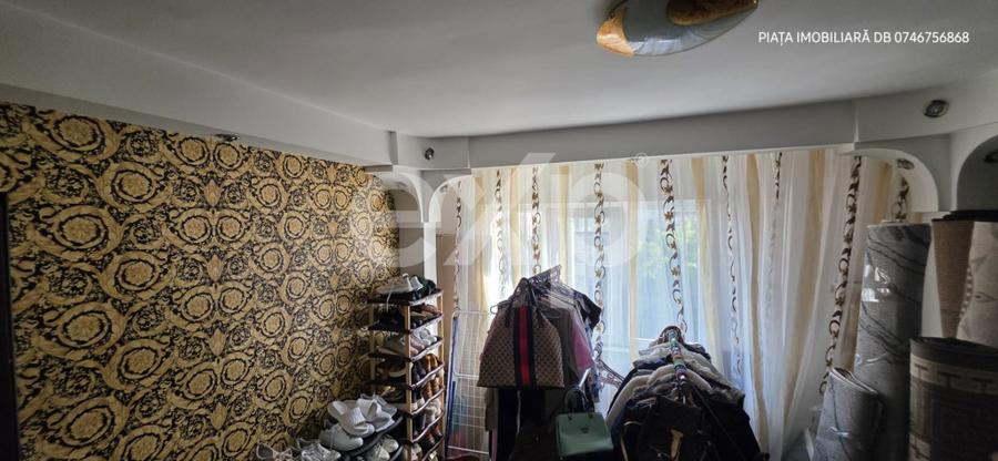 Apartament cu 4 camere decomandat, mobilat în Central