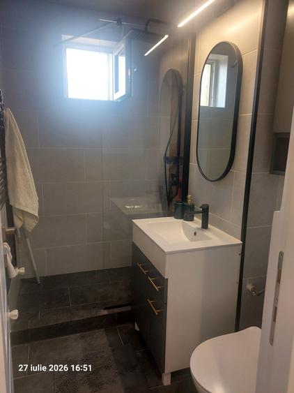 Apartament cu 2 camere decomandat în Primăverii