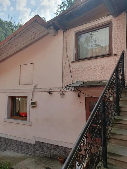 Casă cu Teren 327 Mp în Central