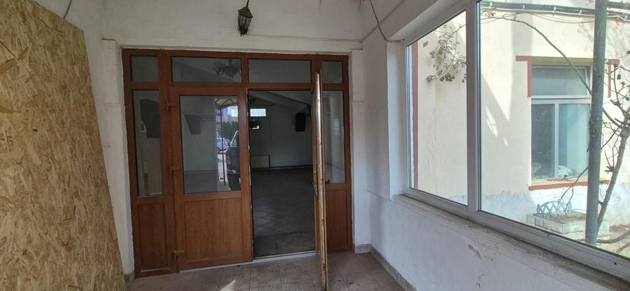 Spațiu comercial, de 200 mp, în Gheorghe Doja