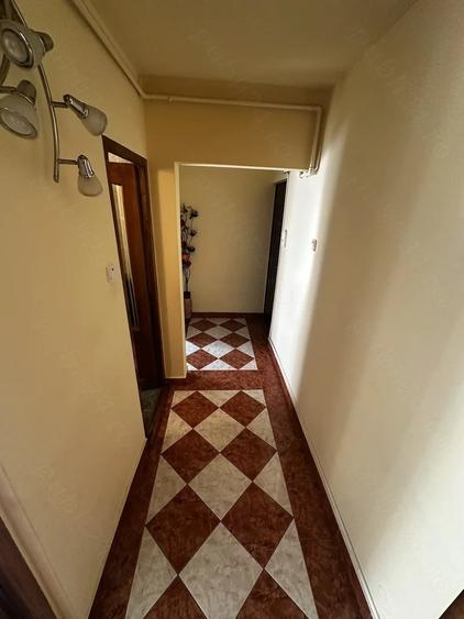Apartament cu 3 camere nedecomandat în Central