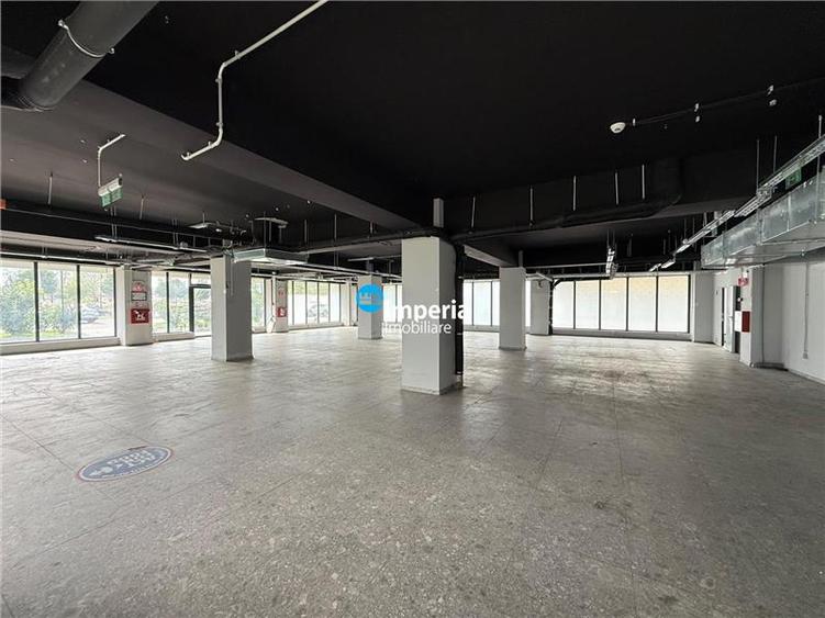 Spațiu comercial, de 611 mp, în Metalurgie