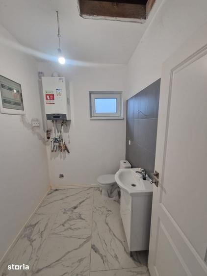 Casă cu 3 camere cu Teren 300 Mp în Cihei