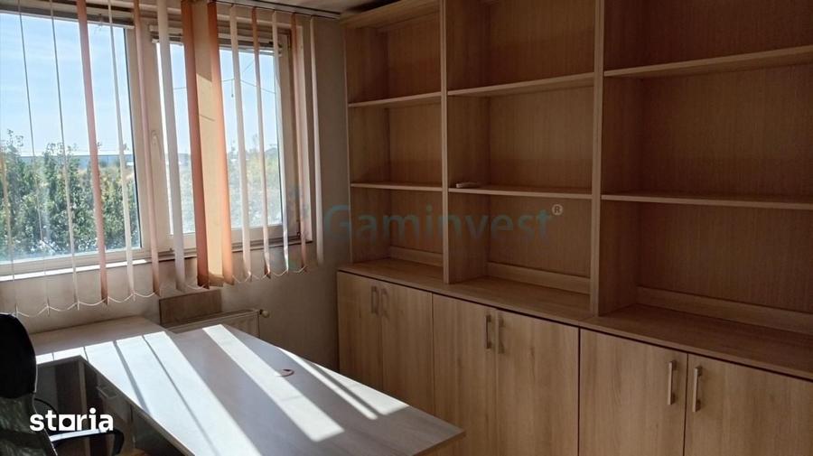 Spațiu comercial, de 300 mp, în Central