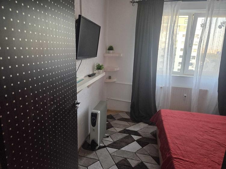 Apartament cu 2 camere decomandat în Tei