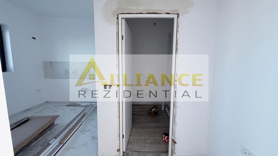 Casă individuală cu 4 camere cu Canalizare în Berceni