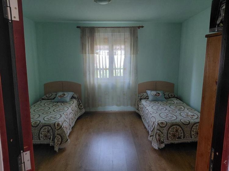 Casă cu 4 camere în Sânmartin