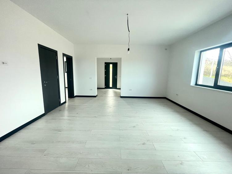 Casă individuală cu 3 camere cu Teren 550 Mp în Măgura
