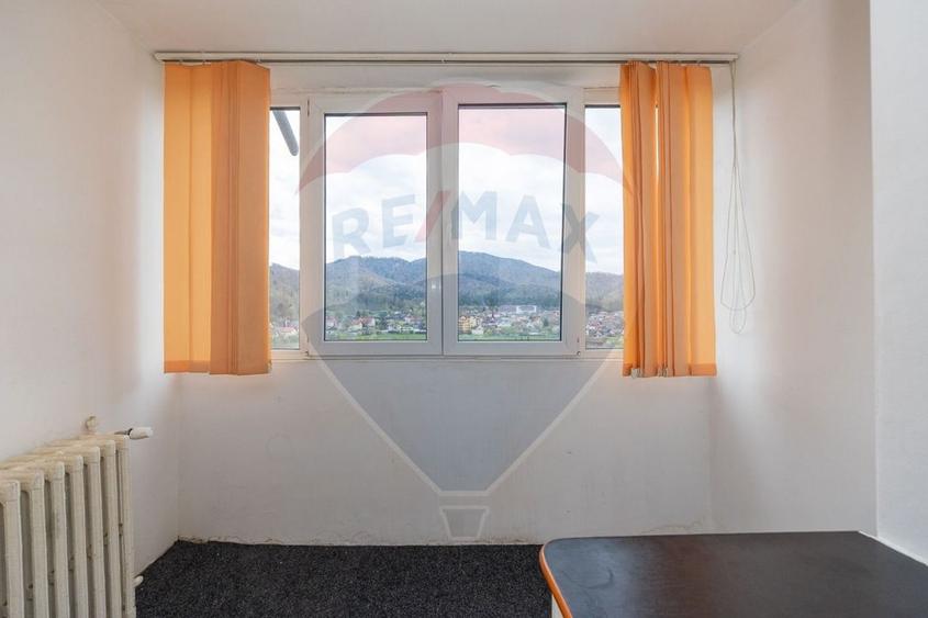 Apartament cu 3 camere circular în Noua