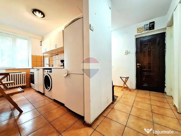 Apartament cu 2 camere decomandat în Berceni