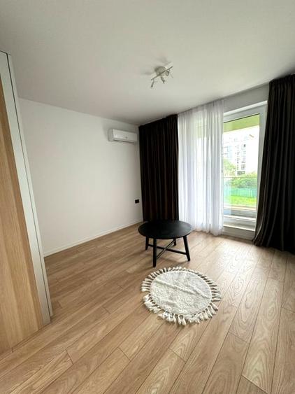 Duplex cu 5 camere cu Canalizare în Voluntari