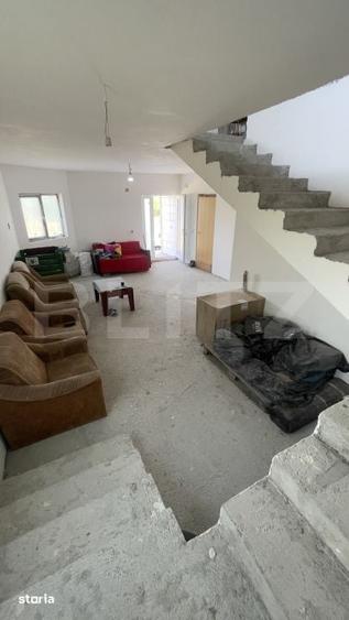 Casă cu 4 camere cu Teren 2000 Mp în Budești