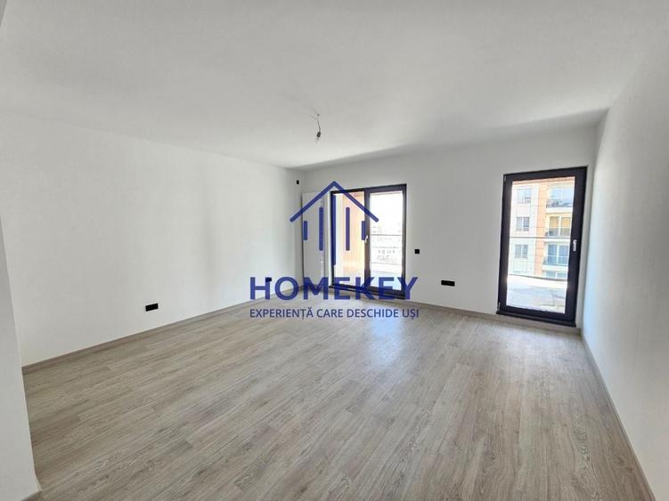Apartament cu 3 camere decomandat în Dudești