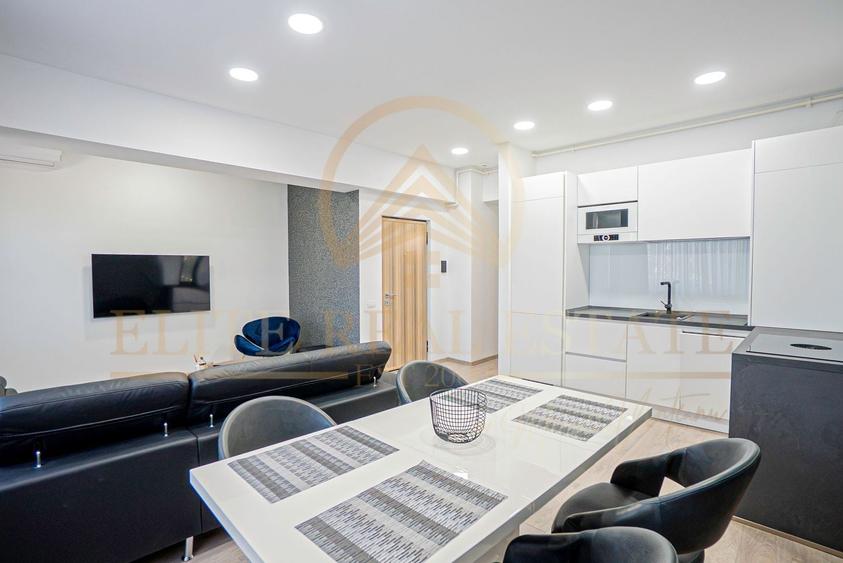 Apartament cu 3 camere decomandat, mobilat în Central