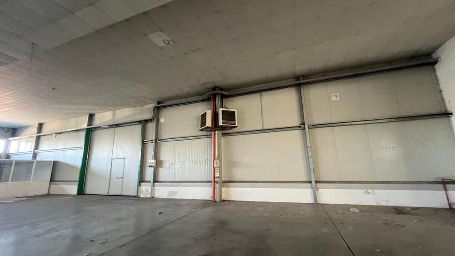 Spațiu comercial, de 1,400 mp, în Aeroport