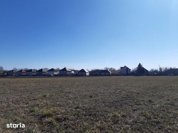 Vand teren intravilan construibil utilitati asfalt Lunca Calnicului - 1