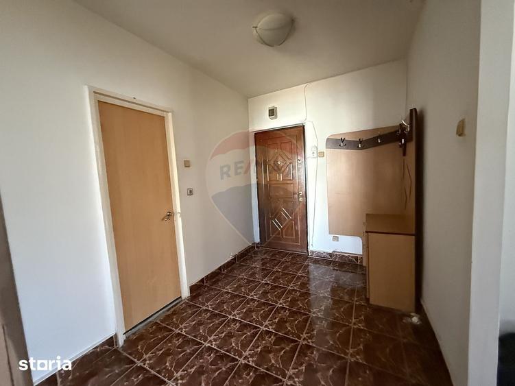 Apartament cu 2 camere decomandat în Plopilor