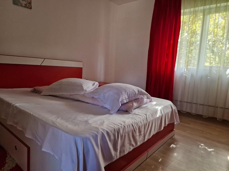 Casă cu 4 camere în Rucăr