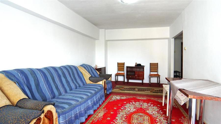 Apartament cu 2 camere decomandat în Est