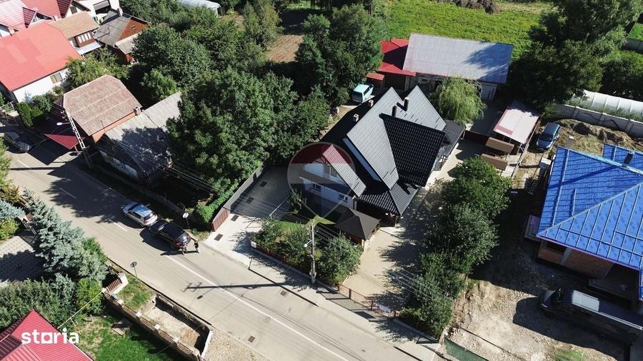 Casă cu 4 camere cu Teren 1500 Mp în Central