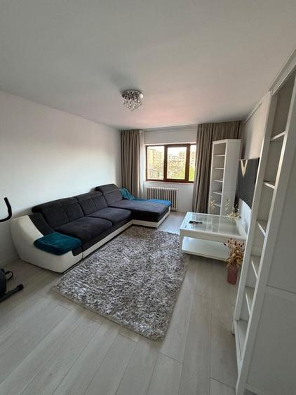 Apartament cu 2 camere decomandat în Sebastian