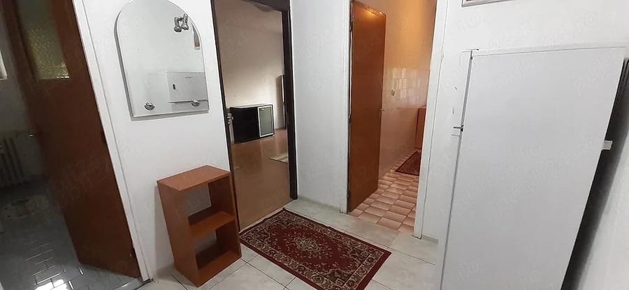 Garsonieră decomandată în Nerva Traian