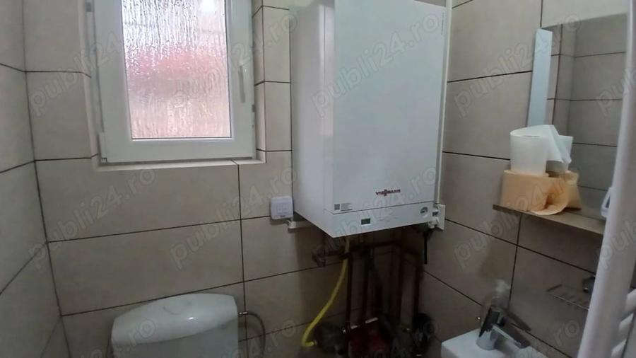Apartament cu 4 camere semidecomandat în Central