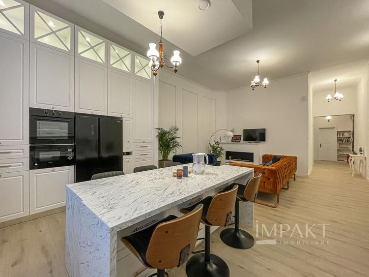 Apartament cu 3 camere decomandat, mobilat în Ultracentral