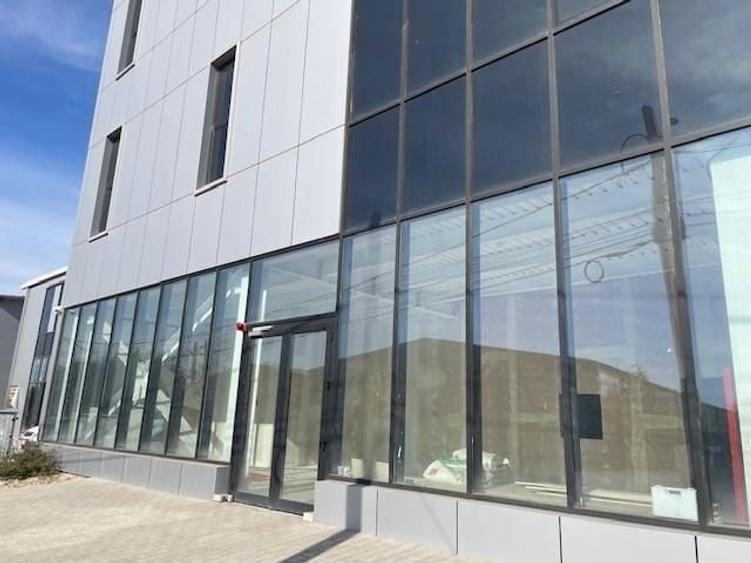 Spațiu comercial, de 550 mp, în Ștefăneștii de Jos