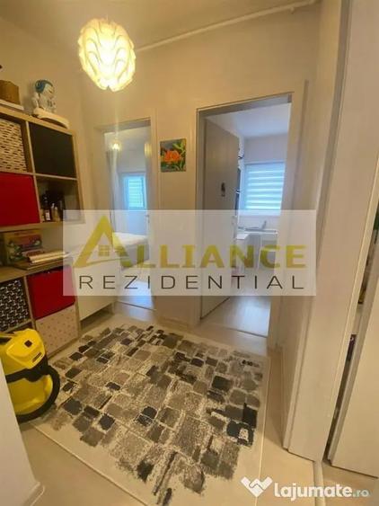 Apartament cu 3 camere decomandat în Central