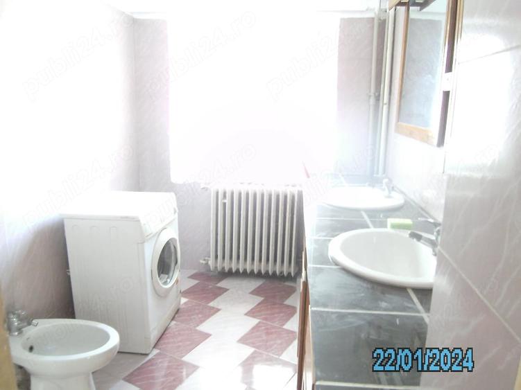 Apartament cu 3 camere decomandat în Militari