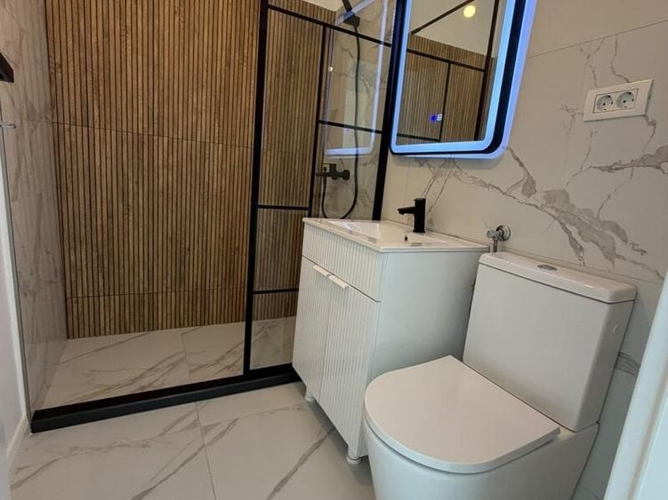 Apartament cu 2 camere decomandat în Tei