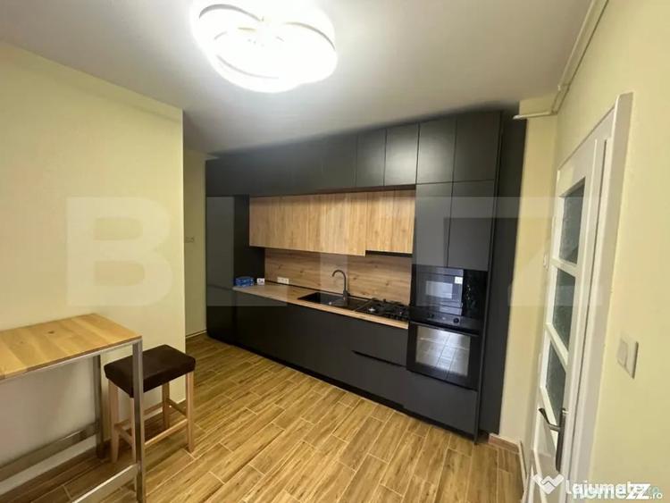 Apartament cu 4 camere decomandat în Titulescu