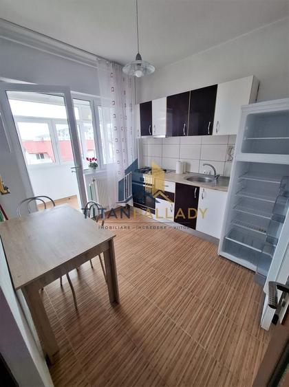Apartament cu 2 camere decomandat în Berceni