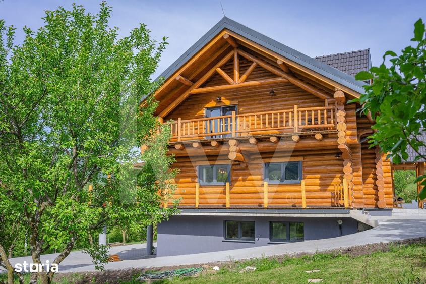 Casă cu 6 camere cu Teren 5683 Mp în Sadu
