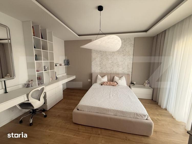 Casă cu 6 camere cu Teren 778 Mp în Păulești
