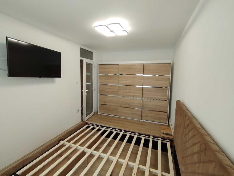 Apartament cu 3 camere decomandat în Micălaca