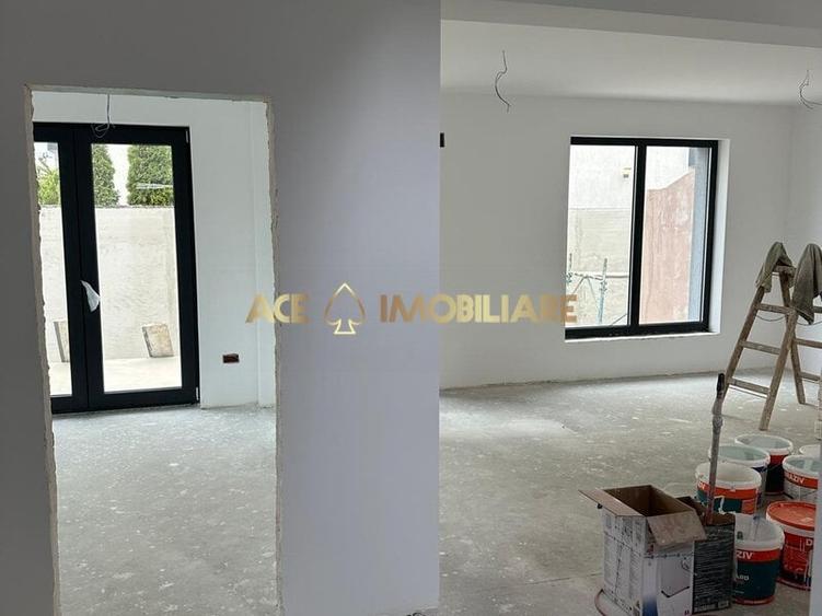Duplex cu 4 camere cu Canalizare în Theodor Pallady