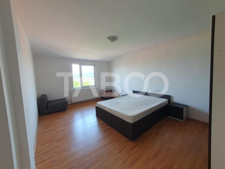 Apartament 3 camere decomandat 80 mp +  balcon cu scara interioara - 4