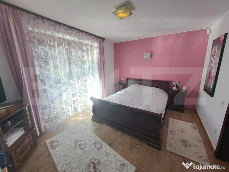 Casă cu 6 camere cu Teren 330 Mp în Central