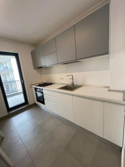 Apartament cu 3 camere decomandat, mobilat în Pipera