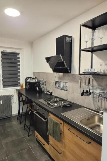 Apartament cu 2 camere, mobilat în Vitan