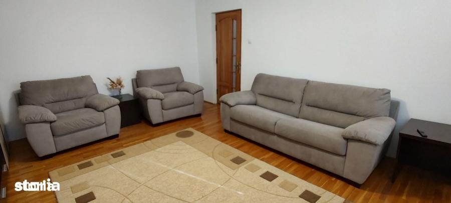 Apartament cu 3 camere decomandat în Nerva Traian