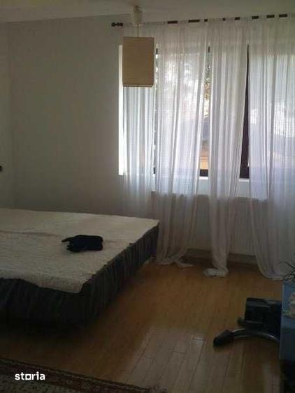 Casă cu 6 camere cu Teren 225 Mp în Crângași